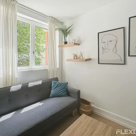 Immeuble Friant * Париж